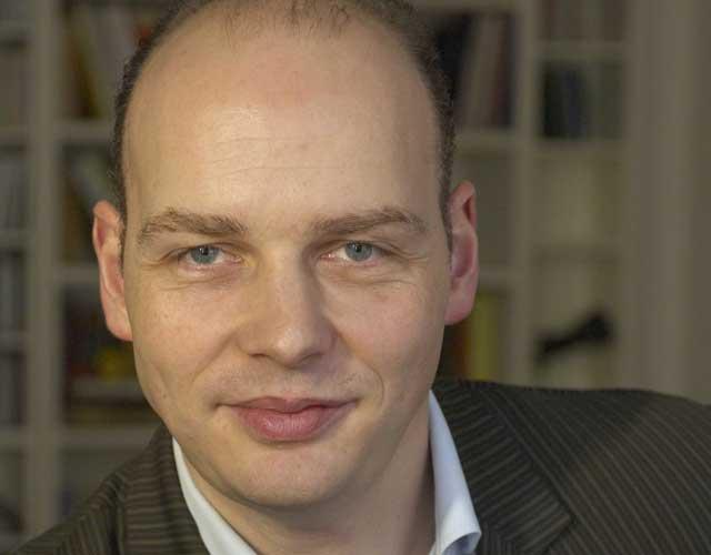 Tobias Münchmeyer - arbeitet im politischen Zentrum Berlin für Greenpeace.