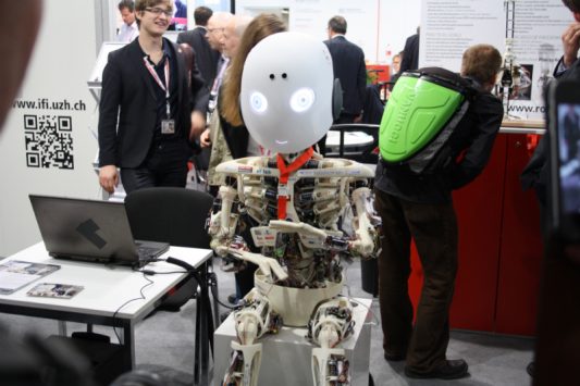 Roboy - ist offizieller Botschafter für Robotik. Foto: Max Heeke