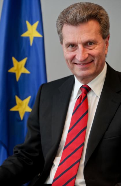 Günther Oettinger (CDU) - ist seit Februar 2010 EU-Kommissar für Energiepolitik. Vorher war er Ministerpräsident von Baden-Württemberg.