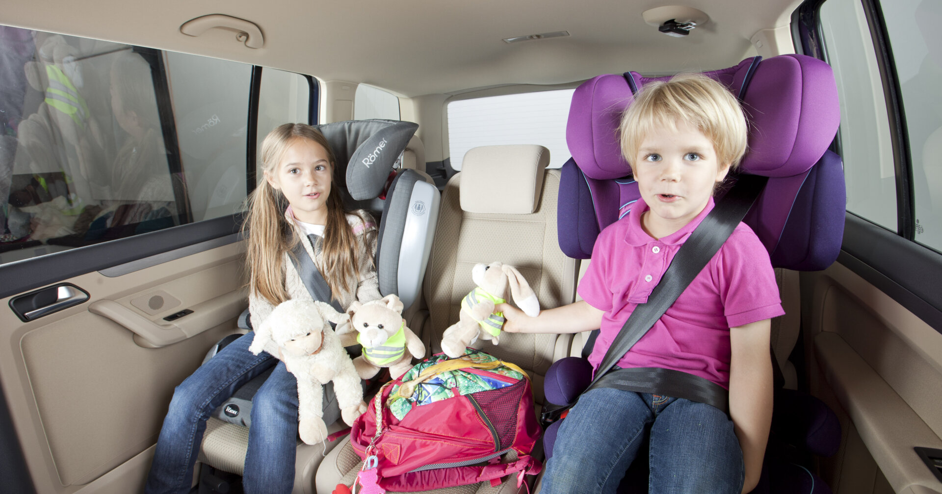 Долгая дорога в машине. Поездка с детьми. Развлечение для детей с машинами. Автопутешествие с детьми. Автомобиль для детей.