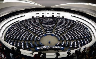 Auf den Plätzen des EU-Parlaments werden in Zukunft viele neue Gesichter zu sehen sein. Foto: Frederick Florin / AFP