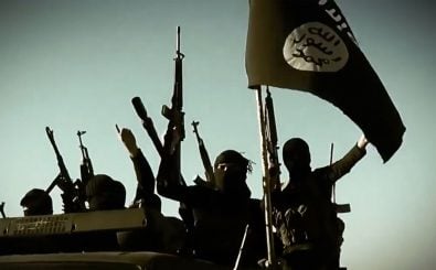 Mehrere Milliarden Euro sollen der Isis für Ihren Kampf für einen sunnitischen Gottestaat im arabischen raum zur Verfügung stehen. Foto: AFP | Al-Furqan Media