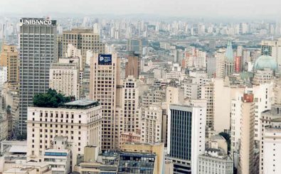 In Sao Paulo gibt es kurz vor der WM massiven Widerstand und Staus über 200 Kilometer Länge. Foto: Leosia Niezgodka | <a href