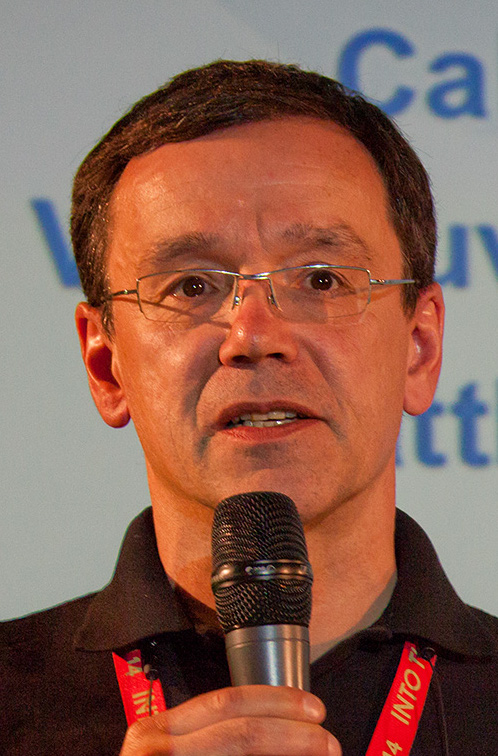 Helmuth Ritzer - ist Chief Technology Officer und Head of Engineering bei Daimler Mobility Services.