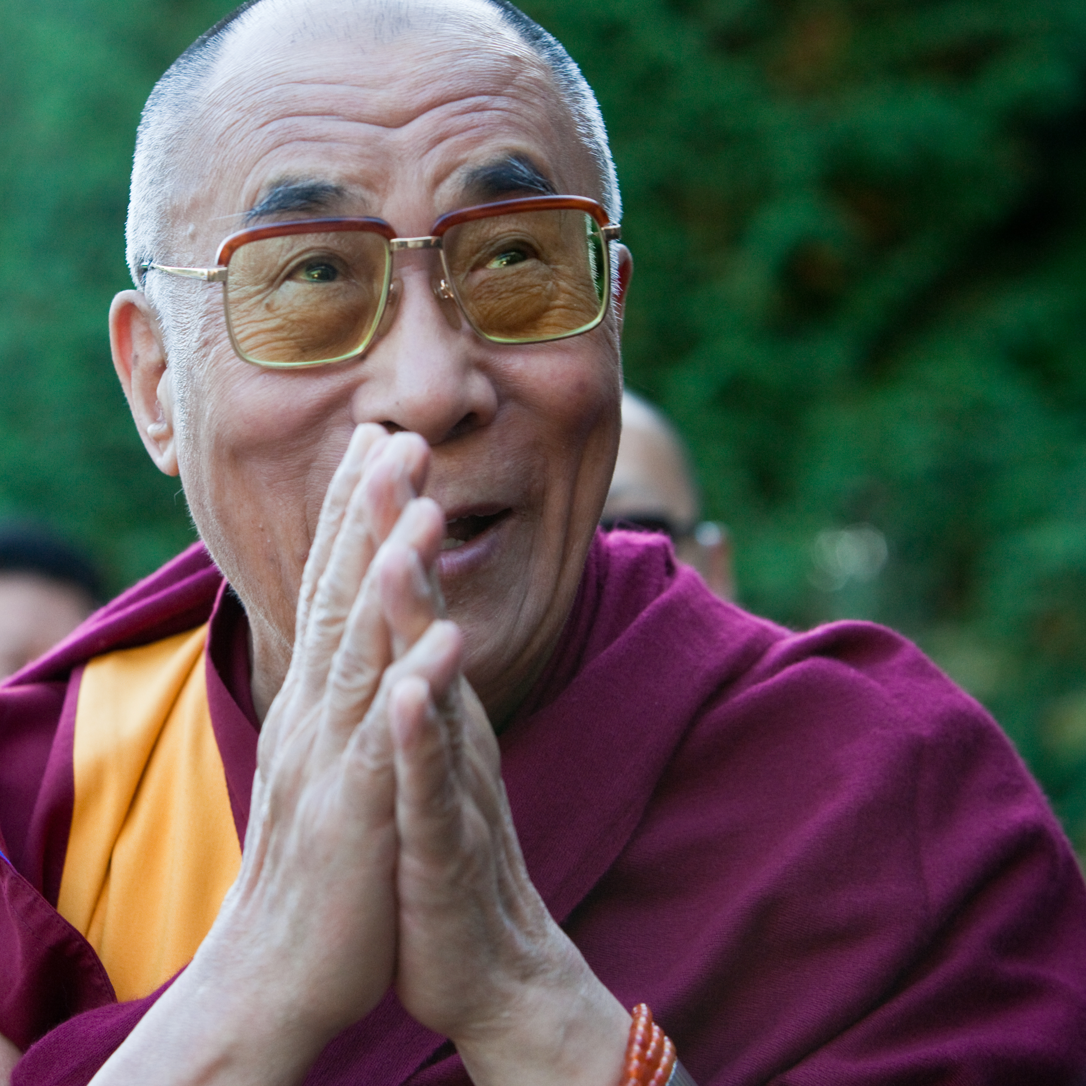 Dalai Lama will nicht wiedergeboren werden - Schafft sich ...