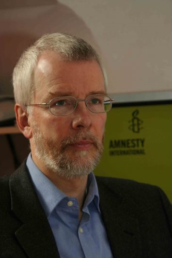 Mathias John - Rüstungsexperte der deutschen Sektion von Amnesty International