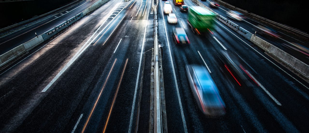 Lässt sich Straßenlärm verringern, wenn man das Tempolimit senkt? Foto: rushing home/ credits: CC BY 2.0 | Blende57 | Flickr