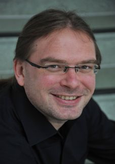 Prof. Dr. Nils Berkemeyer - Inhaber des Lehrstuhls für Schulpädagogik und Schulentwicklung an der Universität Jena
