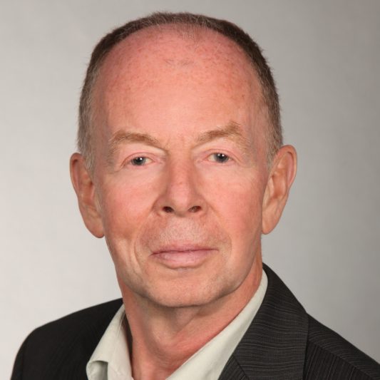 Dr. Gerd Antes - ist Direktor des Deutschen Cochrane Zentrum in Freiburg.