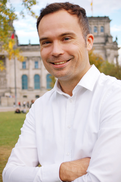 Gregor Hackmack - ist Vorsitzender des Vereins Parlamentwatch, Träger von abgeordnetenwatch.de.