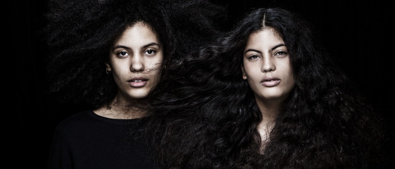 Lisa-Kainde und Naomi Diaz sind „Ibeyi“ – Zwillinge. Foto: Flavien Prioreau