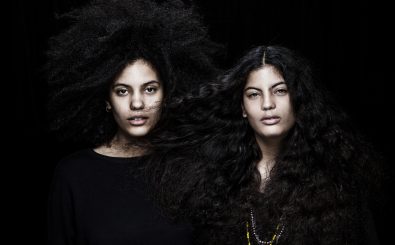 Lisa-Kainde und Naomi Diaz sind „Ibeyi“ – Zwillinge. Foto: Flavien Prioreau