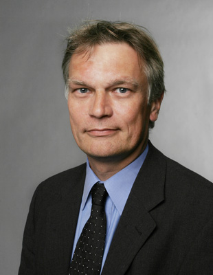 Manuel Frondel - ist Professor für Ökonomie und leitet am Rheinisch-Westfälischen Institut für Wirtschaftsforschung den Bereich „Umwelt und Ressourcen“