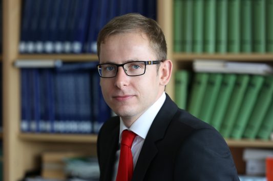 Hannes Krämer - ist Rechtsexperte beim Auto Club Europa.