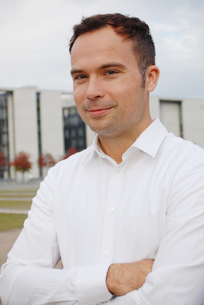 Gregor Hackmack - ist Geschäftsführer von abgeordnetenwatch.de
