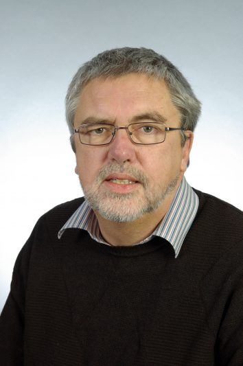 Werner Dierend - ist Professor für Obstbau und Obstverwertung an der Hochschule Osnabrück.