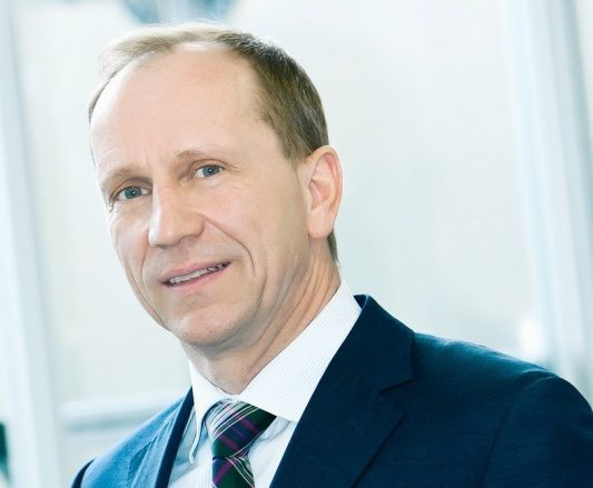 Carl Berninghausen - ist CEO der Sunfire GmbH.