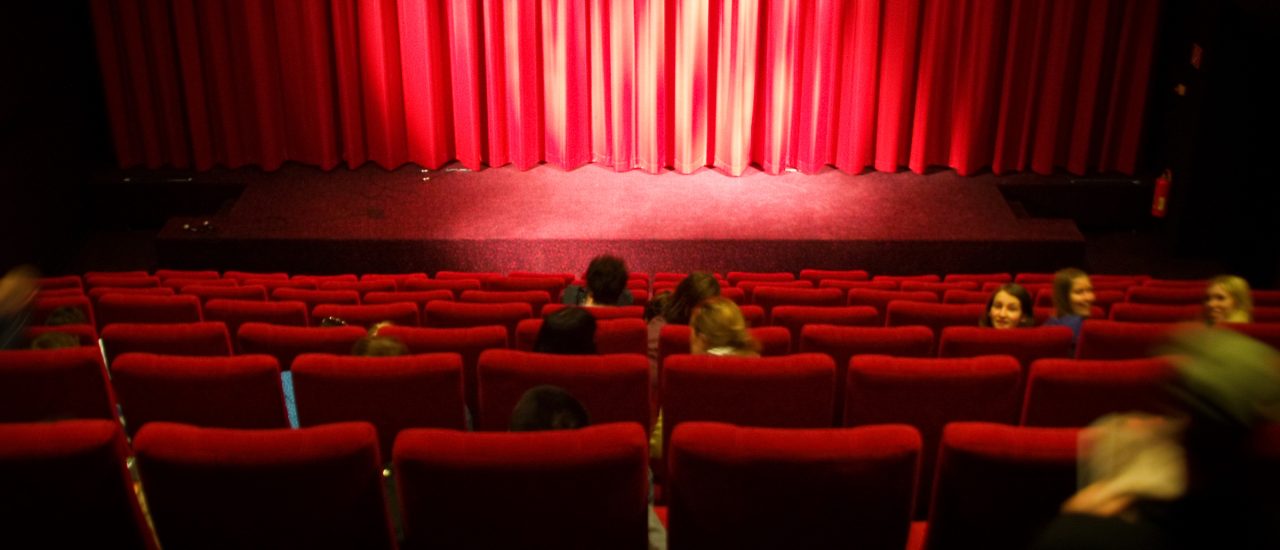 Beim DOK Leipzig werden mehr als 300 Filme gezeigt. Foto: Moviemento Saal 1 CC BY-SA 2.0 | a_kep | wikimedia