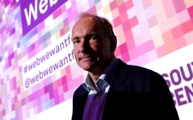 Tim Berners-Lee ist Erfinder der Websprache HTML und Begründer des World Wide Web. Auch er hat das EU-Parlament vor der Aufweichung der Netzneutralität gewarnt. Foto: Sir Tim Berners-Lee at #WebWeWantFest CC BY 2.0 | Southbank Centre / Belinda Lawley | flickr.com