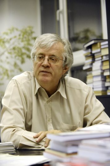 Károly Vörös - ehemaliger Chefredakteur der ungarischen Tageszeitung Népszabadság. 