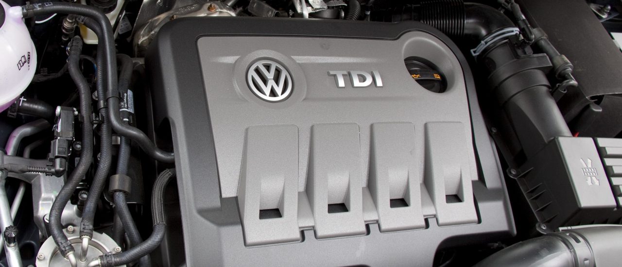 Im VW-Abgasskandal hat der Dieselmotor viel Ansehen verloren. Zu viel? Foto: VW Tiguan engine.jpg CC BY 2.0 | oxyman / Wikimedia Commons