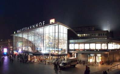 Hauptbahnhof Köln und Domplatz | CC BY 2.0 