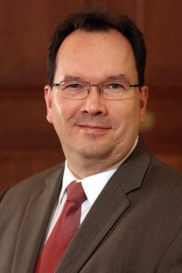 Henning Riecke - ist Programmleiter bei der Deutschen Gesellschaft für Auswärtige Politik