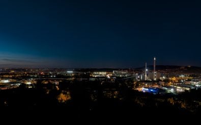 Stuttgart Panorama bei Nacht. Foto: Stuttgart Panorama bei Nacht/ credit: CC BY 2.0 | Foto: Juergen Adolph / flickr.com