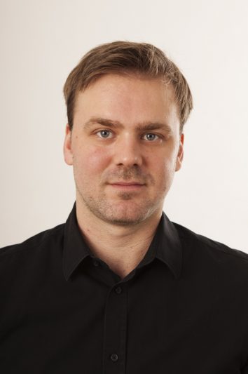 Timo Lange - leitet den Arbeitsbereich "Seitenwechsel" bei LobbyControl