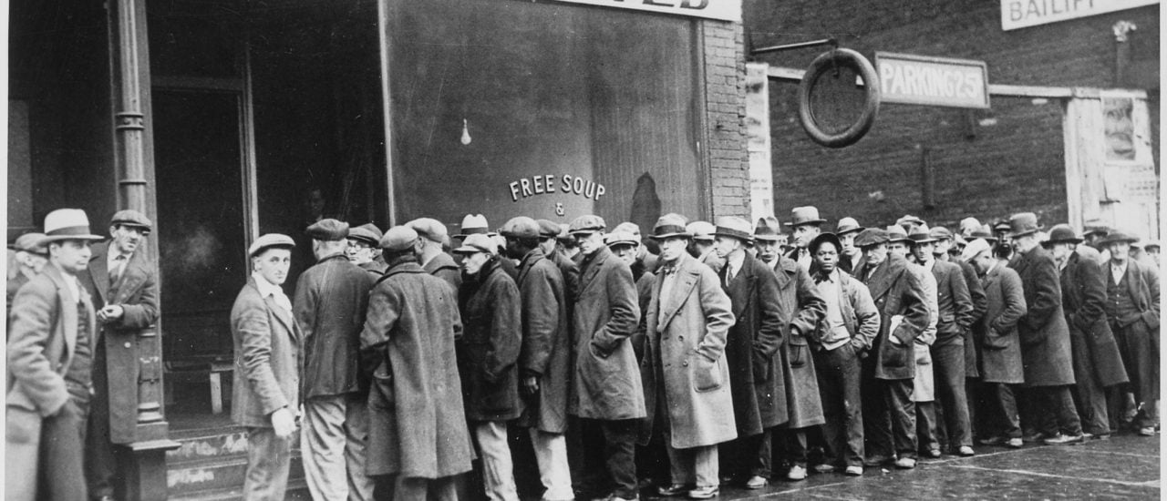 Arbeitslose in Chicago 1931 vor einer Suppenküche von Al Capone