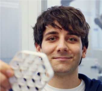 Jens Bauer - hat gemeinsam mit Kollegen vom Karlsruher Institut für Technologie das "Nano-Fachwerk" entwickelt.