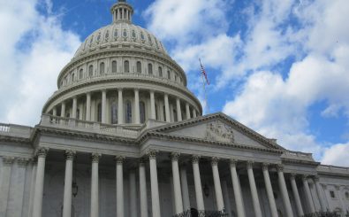 Das Capitol steht für Macht und Politik. Gerät die Institution ins Wanken? Foto: US Capitol CC BY-SA 2.0 | kidTruant / flickr.com