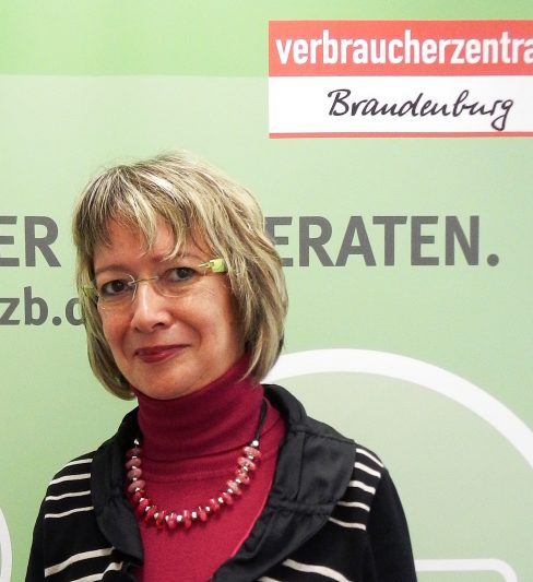 Veronika Wrobel - ist Projektkoordinatorin und Verbraucherberaterin "Lebensmittel und Ernährung" bei der Verbraucherzentrale Brandenburg e.V.