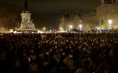 Nuit Debout auf dem Place de la République. Seit dem 31. März heißt es Nacht für Nacht: So nicht! Foto: CC0 1.0 | Nicolas Vigier / flickr.com.