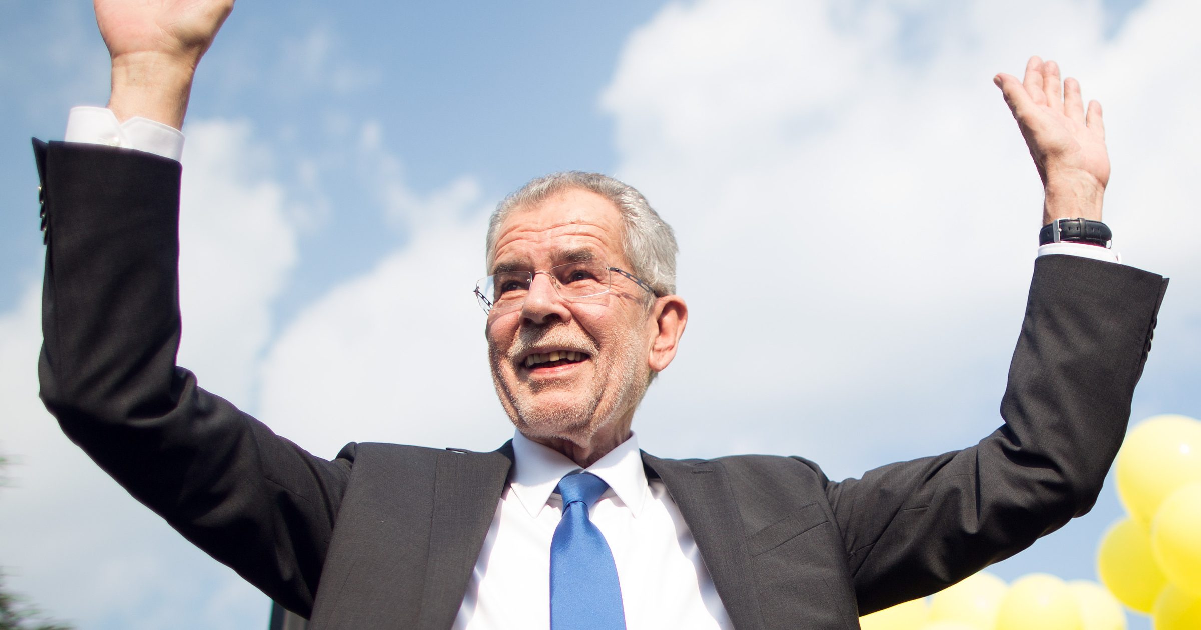 Osterreich Van Der Bellen Gewinnt Die Wahl Zum Bundesprasidenten Die Wiener Grinsen Auf Ihr Smartphone Detektor Fm Das Podcast Radio