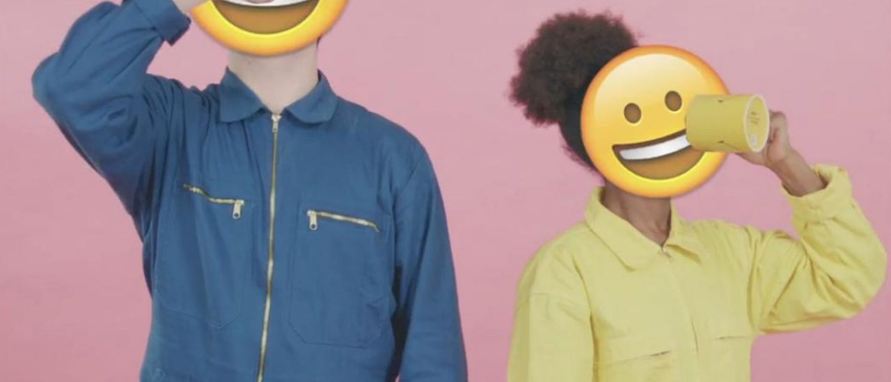 Smiley-Face: so schaut’s aus, im Musikvideo „What You Talking About?“ von Peter Bjorn and John. | Foto: Screenshot „PeterBjornAndJohn“ auf YouTube.