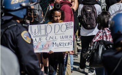 Black-Lives-Matter-Protest in San Francisco. Foto:blacklivesmatter – July 09, 2016 (04 of 42).jpg CC BY-SA 2.0 | Michele Ursino / flickr.com