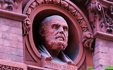 Hippocrates gilt als Begründer der Schweigepflicht. Foto: Hip to be Hippocrates!  | Tony Fischer / flickr.com | CC BY 2.0