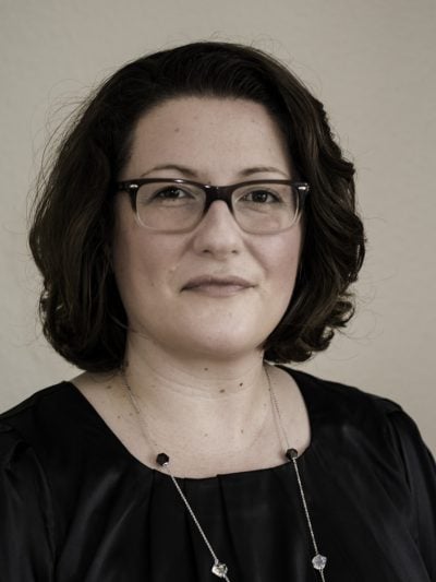 Dr. Véronique Sina - ist Koordinatorin des Studienganges „Gender und Queer Studies“ an der Universität zu Köln.