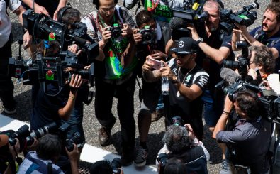 Fernsehbilder, Texte und Fotos von der Formel 1 gibt es zuhauf. Nur in sozialen Netzen ist so gut wie nichts von der Motorsport-Königsklasse zu sehen. Foto: Johannes Eisele | AFP