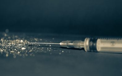 Von der Spritze kommt man als Heroinabhängiger kaum weg. Der Ersatzstoff Methadon ist eine Möglichkeit. Foto: Drug CC BY-SA 2.0 | Cristian C / flickr.com