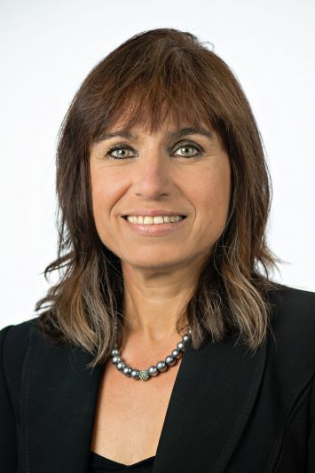 Mona Tawab - ist stellvertretende wissenschaftliche Leiterin des Zentrallaboratoriums Deutscher Apotheker in Eschborn.