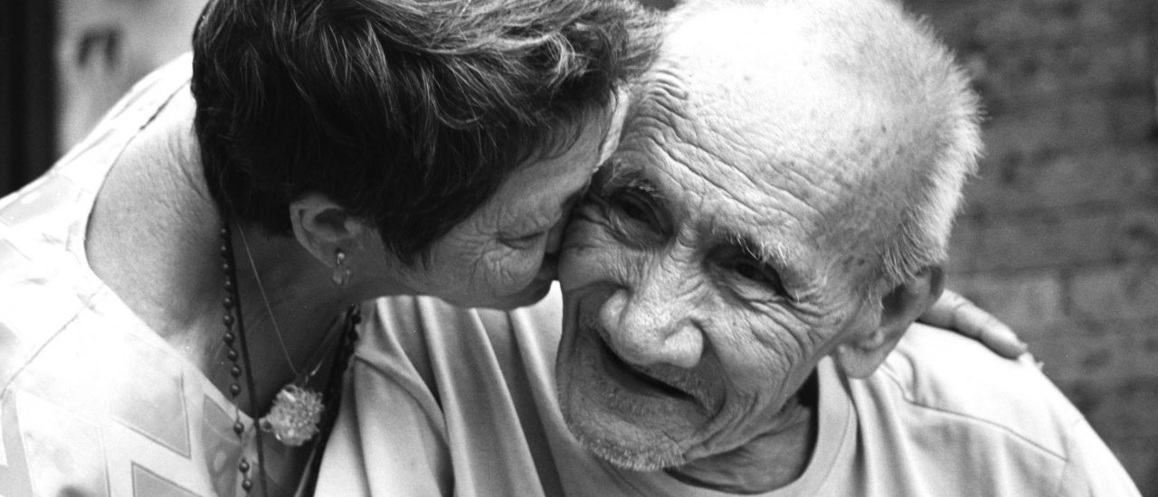 In Gaggenau wollen Wissenschaftler erforschen, wie man das Leben verlängern kann. Foto: sweet old kiss | CC BY 2.0 | jonel hanopol / flickr.com