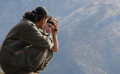 Verschiedene Gruppierungen der Kurden kämpfen in Syrien und dem Irak gegen den IS. Foto: Kurdish PKK Guerilla CC BY 2.0 | Kurdishstruggle / flickr.com
