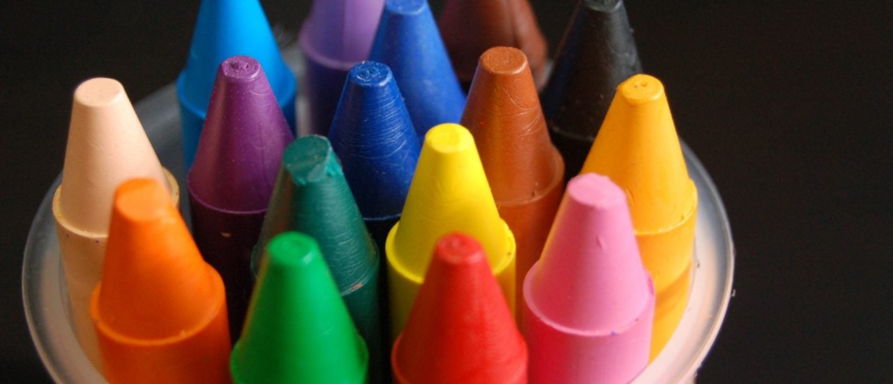 Malen nach Zahlen bekommt in der Schweizer Primarschule Rotmonten-Gerhalde eine ganz neue Bedeutung: Farben lösen Schulnoten ab – zumindest teilweise. Foto: Colors CC BY-SA 2.0 | Mikel Seijas Alonso / flickr.com