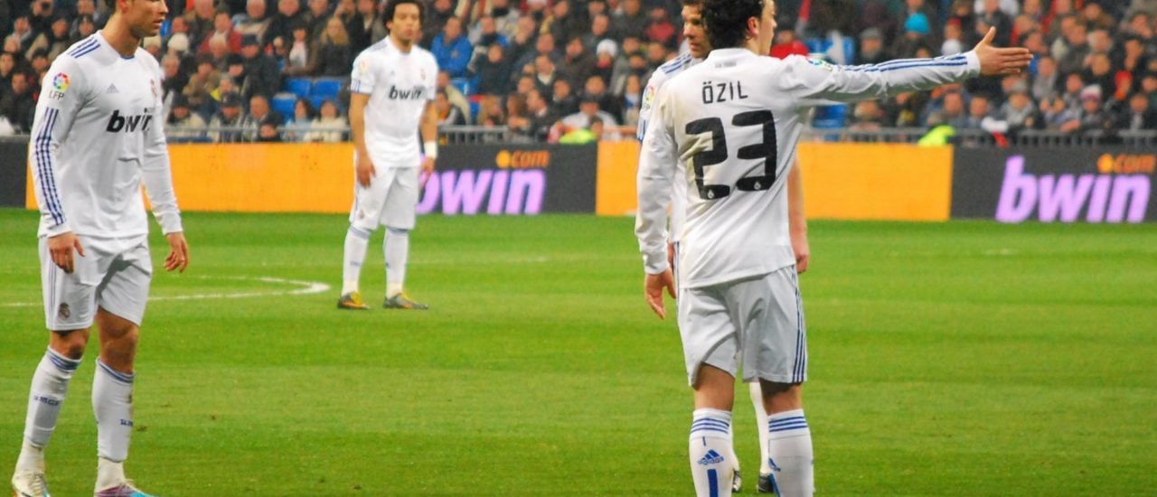 Zwischen 2010 und 2013 gemeinsam bei Real Madrid: Cristiano Ronaldo und Mesut Özil. Foto: Falta CC BY-SA 2.0 | Jan Solo / flickr.com