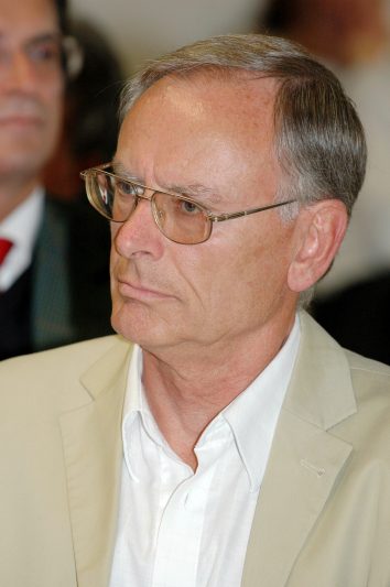 Paul Kellermann - ist Professor emeritus für Soziologie an der Universität Klagenfurt und beschäftigt sich unter anderem mit Geld.