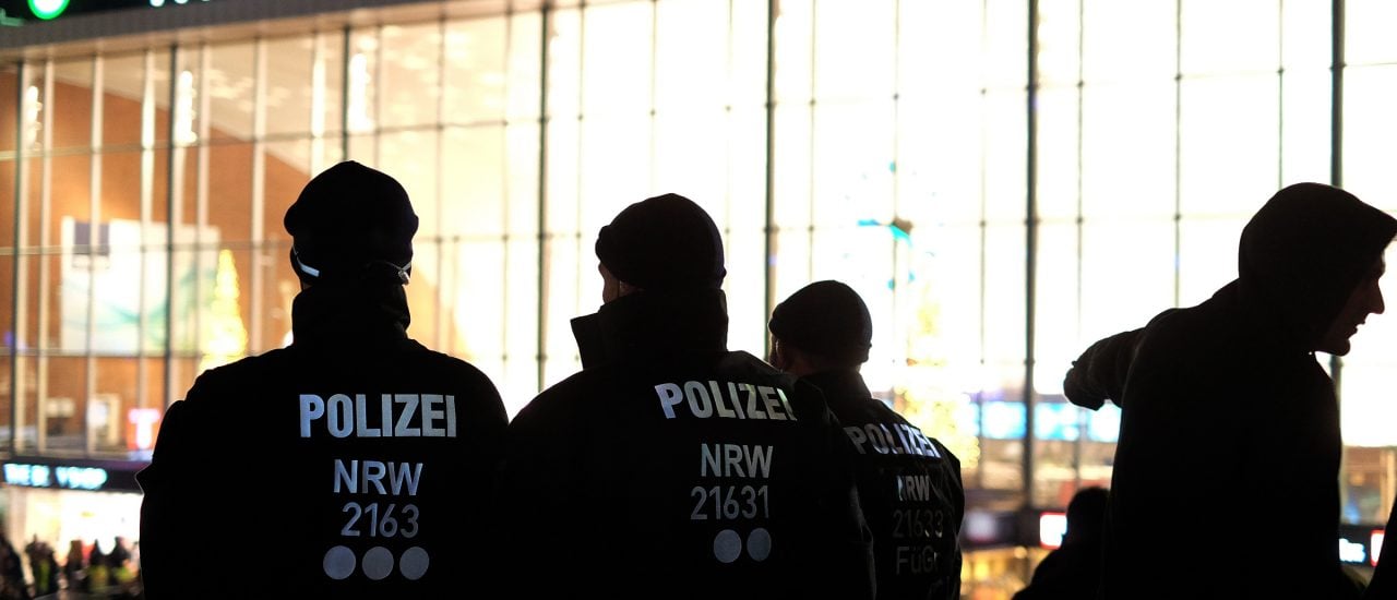 Der Kölner Hauptbahnhof ist seit den sexuellen Übergriffen an Silvester 2015 ein Sinnbild für das Bedrohungsempfinden vieler Bürger. Foto: Patrik Stollarz | AFP