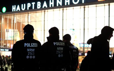 Der Kölner Hauptbahnhof ist seit den sexuellen Übergriffen an Silvester 2015 ein Sinnbild für das Bedrohungsempfinden vieler Bürger. Foto: Patrik Stollarz | AFP