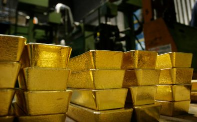 Nur etwa die Hälfte der Goldbarren Deutschlands werden auch in Deutschland aufbewahrt. Die andere Hälfte liegt in Paris, London und New York – noch. Foto: Sebastian Derungs | AFP